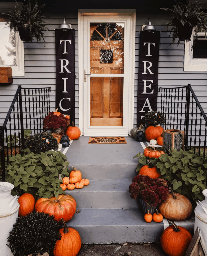 Add elements of Halloween to your fall front porch. 