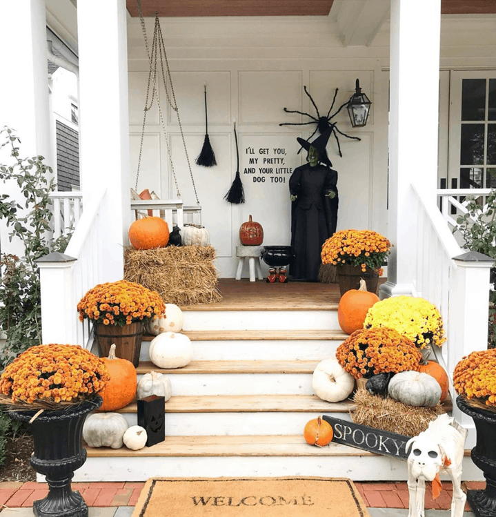 Fall front porch decorating ideas. 