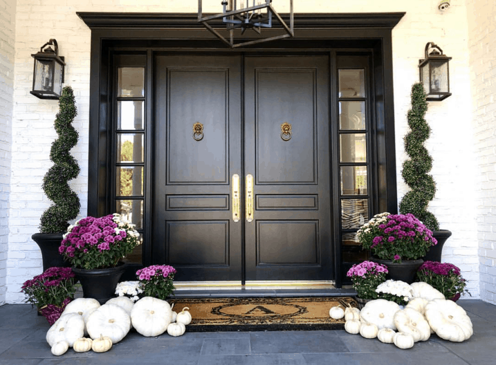 Purple and burgundy fall tones for your fall front porch. 