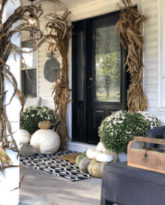 29 Beautiful Fall Front Porch Decorating Ideas - Making Home Pretty